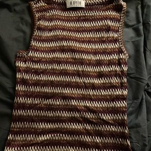 Tank top size small